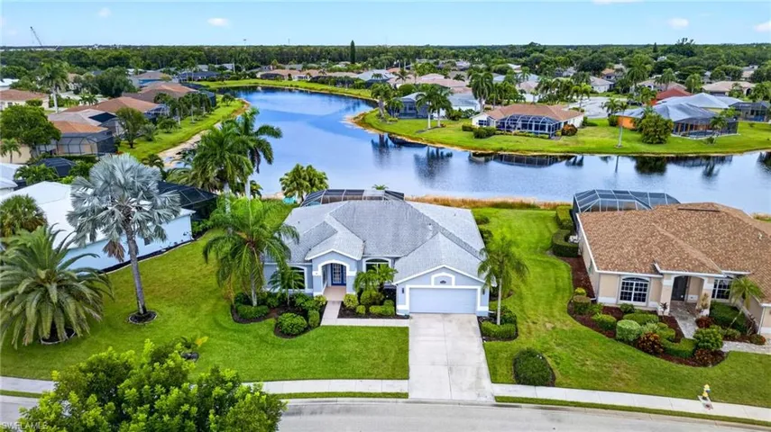 23410 Olde Meadowbrook Cir, Estero, Florida 34134