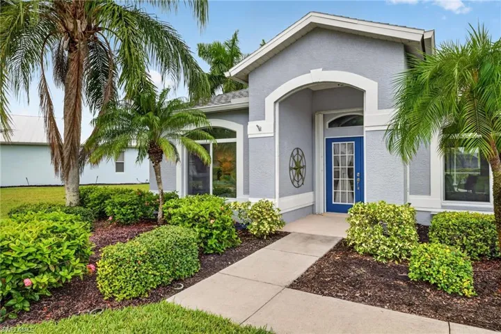 23410 Olde Meadowbrook Cir, Estero, Florida 34134