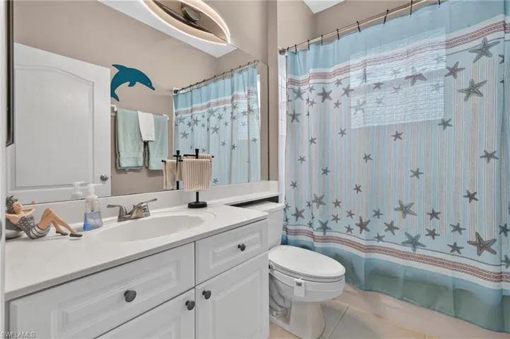 23410 Olde Meadowbrook Cir, Estero, Florida 34134