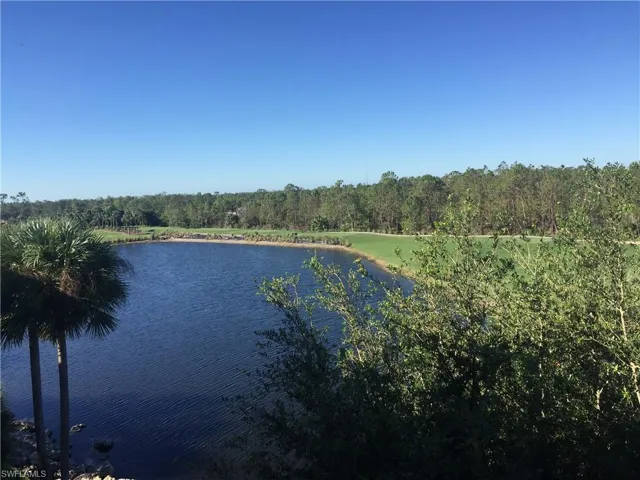 8610 Cedar Hammock Cir 1241, Naples, Florida 34112
