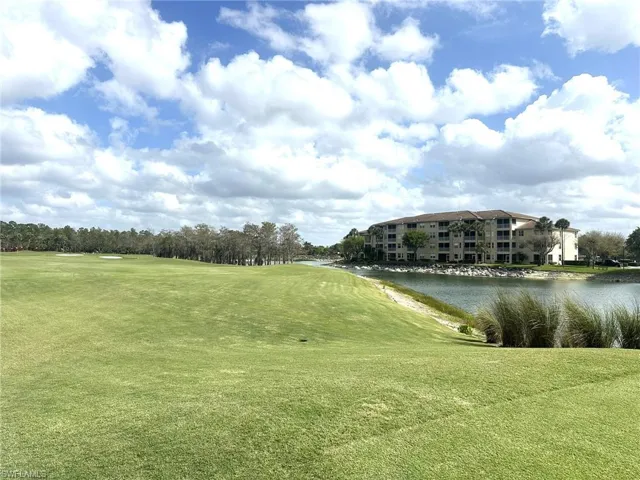 8610 Cedar Hammock Cir 1241, Naples, Florida 34112