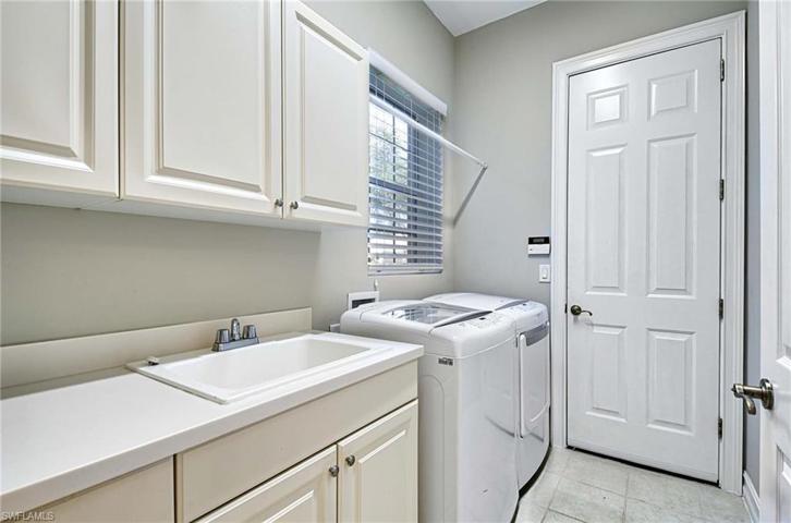 3130 Santorini CT, NAPLES FL 34119