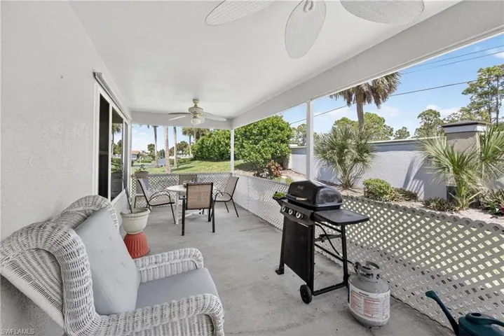 2070 King Tarpon Dr, Punta Gorda, Florida 33955
