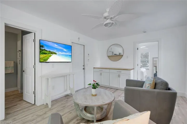 Casita features leaving room, bathroom and bedroom.