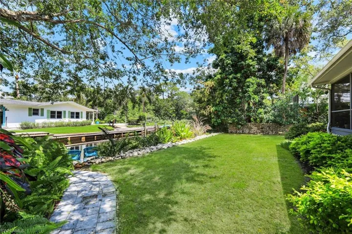 SO much greenery!