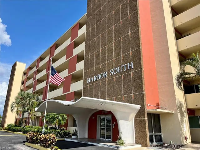 1766 Cape Coral Pkwy E 104, Cape Coral, Florida 33904
