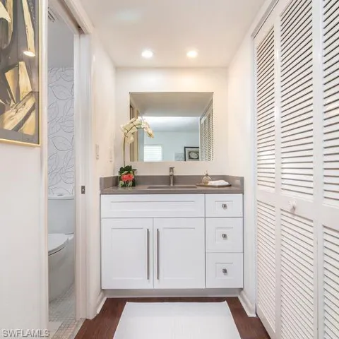 Convenient with 2 large closets