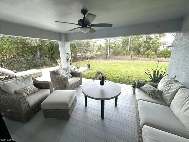 3710  38th SW ST, Lehigh Acres, FL 33976