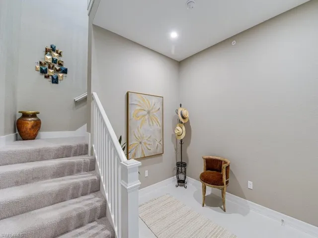 202  Indies E DR, Naples, FL 34114