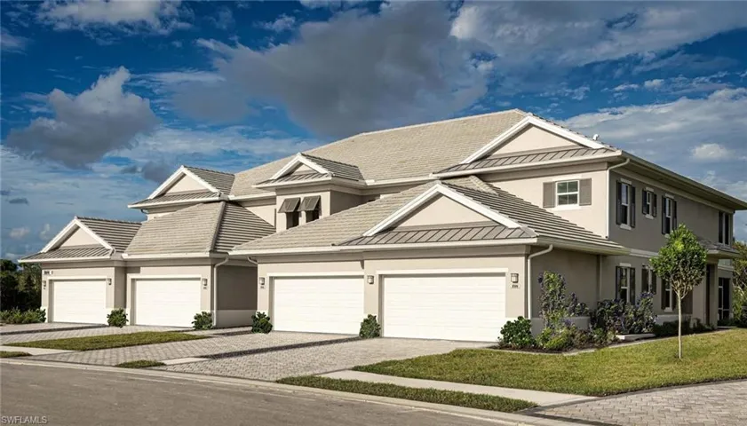 202  Indies E DR, Naples, FL 34114
