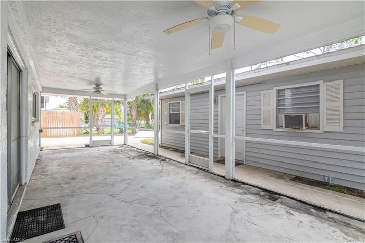 Large Lanai between Main Home & SEPARATE Guesthouse