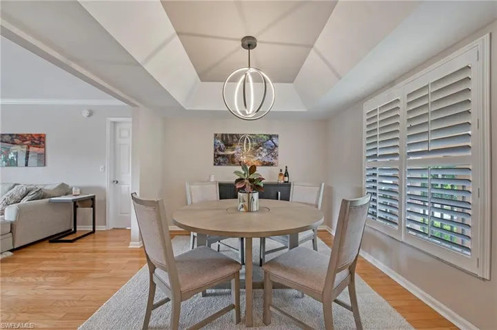 Dining room.