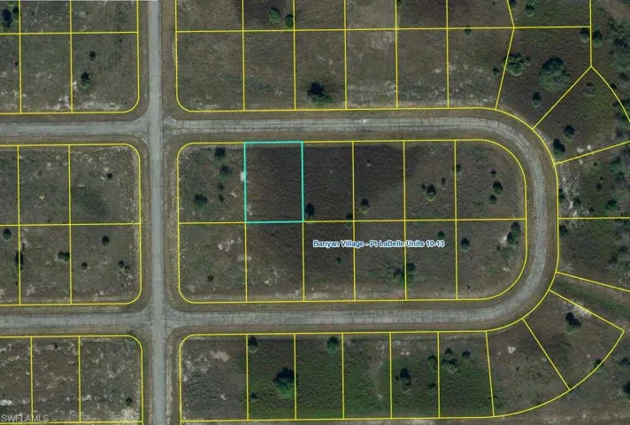203  Whitehall  LOOP, Labelle, FL 33935