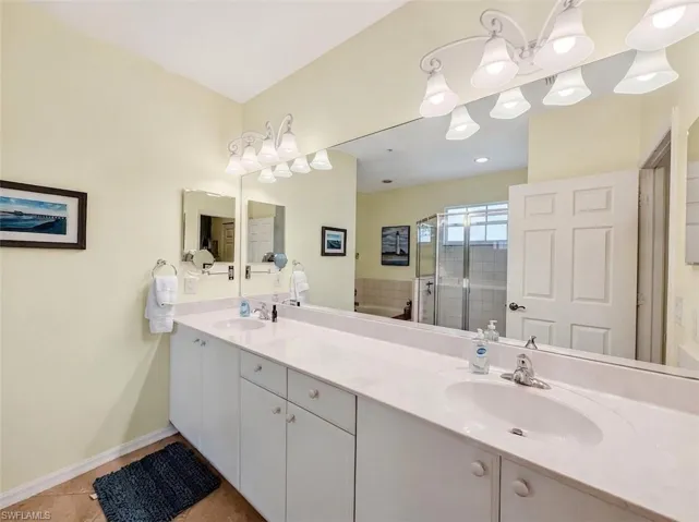 8175 Celeste Dr 1229, Naples, Florida 34113