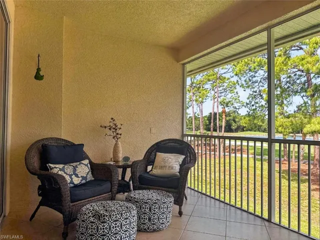 8175 Celeste Dr 1229, Naples, Florida 34113