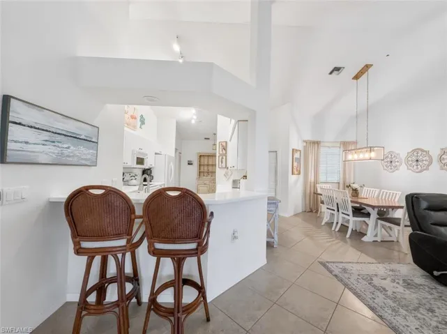 8175 Celeste Dr 1229, Naples, Florida 34113