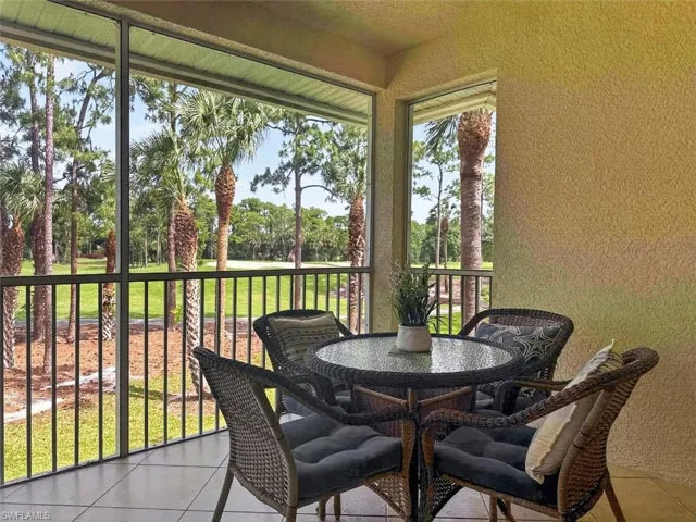 8175 Celeste Dr 1229, Naples, Florida 34113