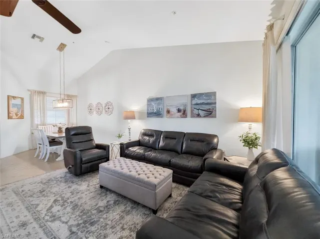 8175 Celeste Dr 1229, Naples, Florida 34113