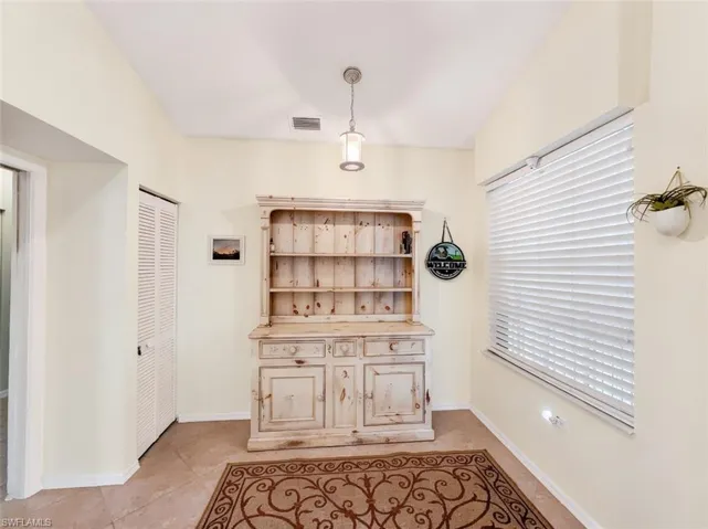 8175 Celeste Dr 1229, Naples, Florida 34113