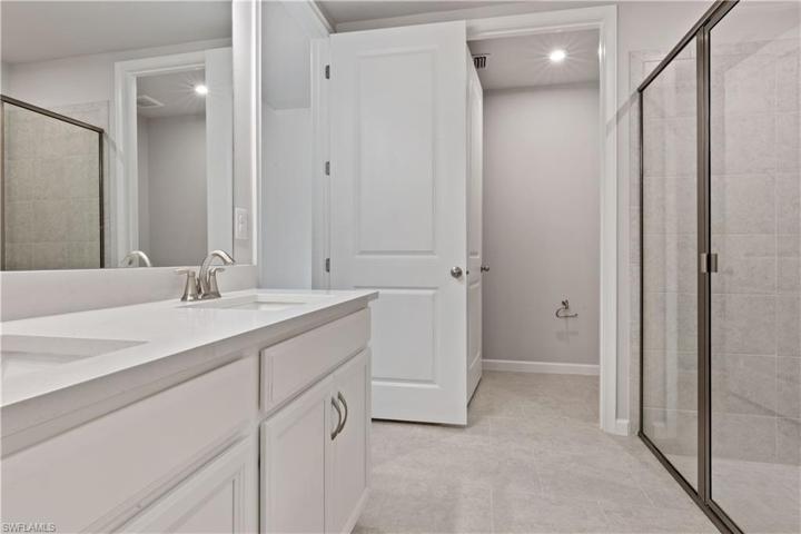 Owner's Bathroom