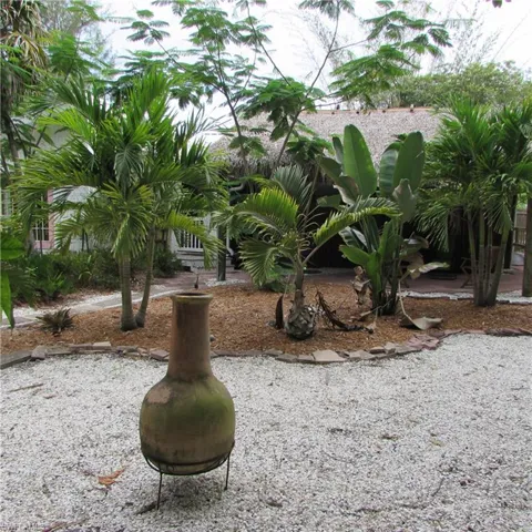 7697 Beach Daisy Ln, Bokeelia, Florida 33922