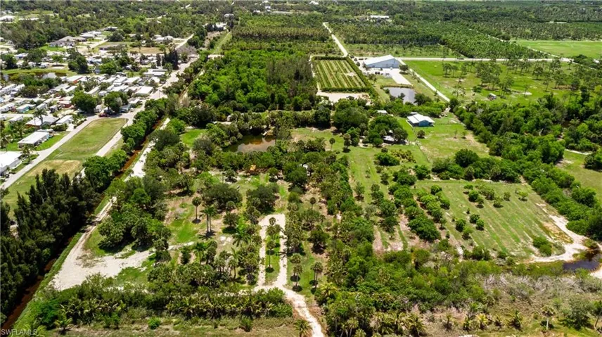 7697 Beach Daisy Ln, Bokeelia, Florida 33922