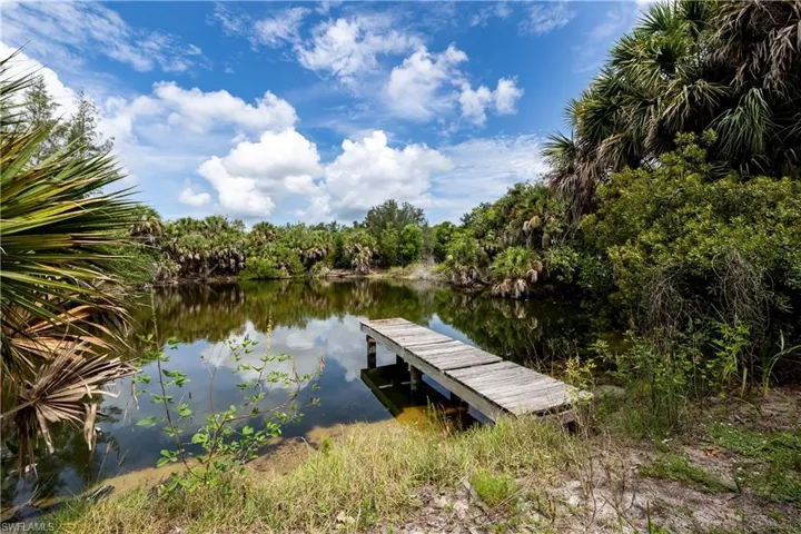 7697 Beach Daisy Ln, Bokeelia, Florida 33922