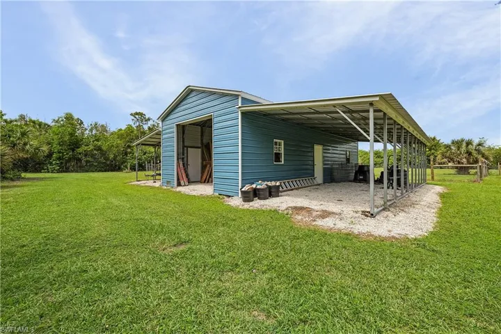 7697 Beach Daisy Ln, Bokeelia, Florida 33922