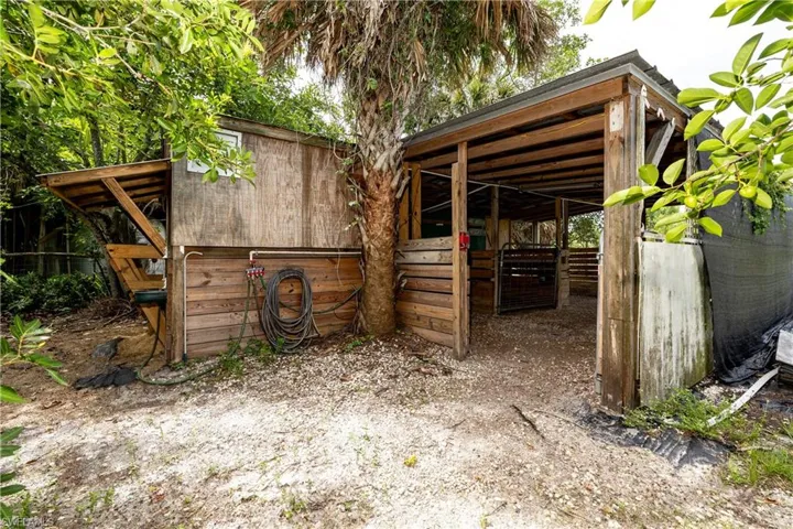 7697 Beach Daisy Ln, Bokeelia, Florida 33922