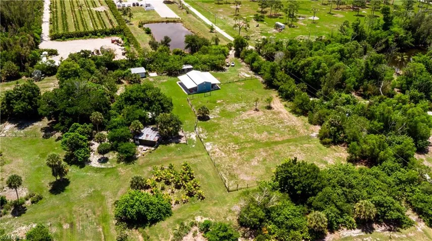 7697 Beach Daisy Ln, Bokeelia, Florida 33922