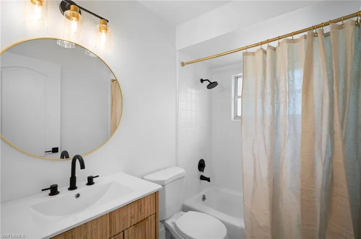 2223  Parkview  DR, Fort Myers, FL 33905