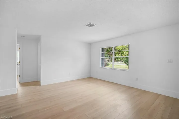 2223  Parkview  DR, Fort Myers, FL 33905