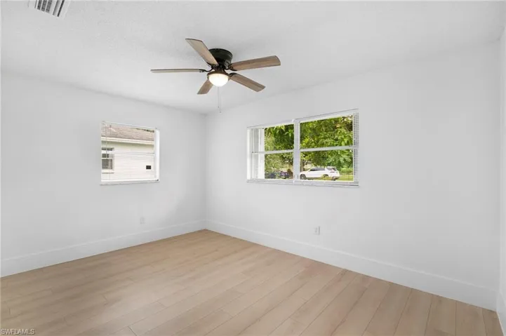 2223  Parkview  DR, Fort Myers, FL 33905