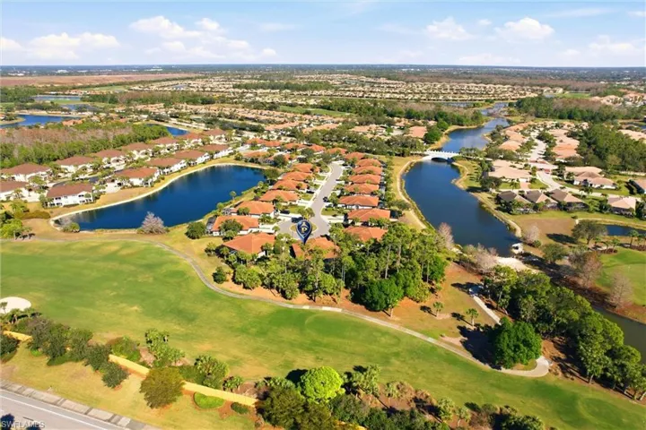 Aerial view of property and surrounding homes