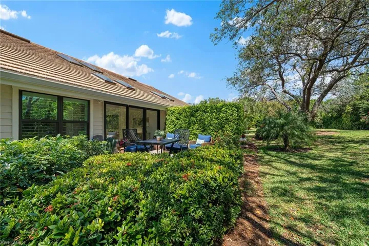 6644  Trident  WAY, Naples, FL 34108