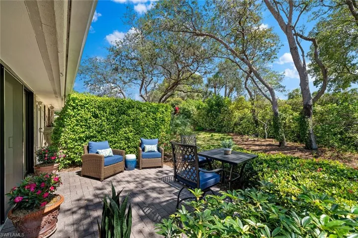 6644  Trident  WAY, Naples, FL 34108