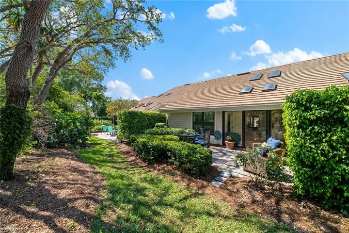 6644  Trident  WAY, Naples, FL 34108