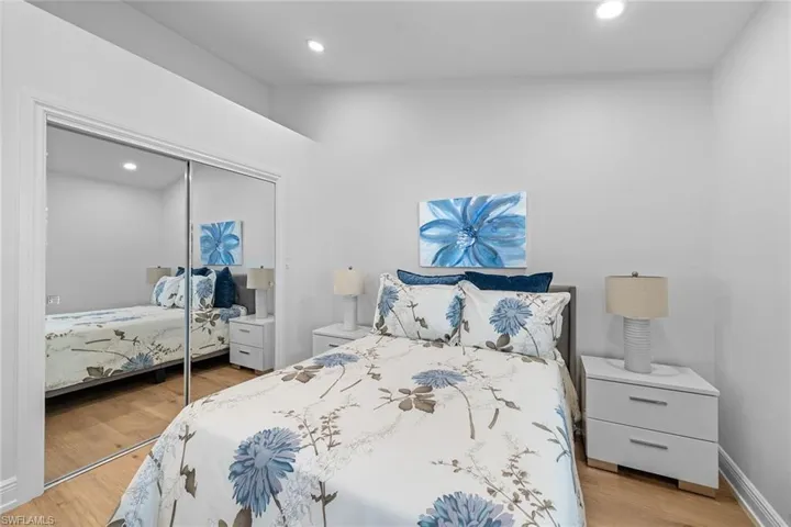 6644  Trident  WAY, Naples, FL 34108