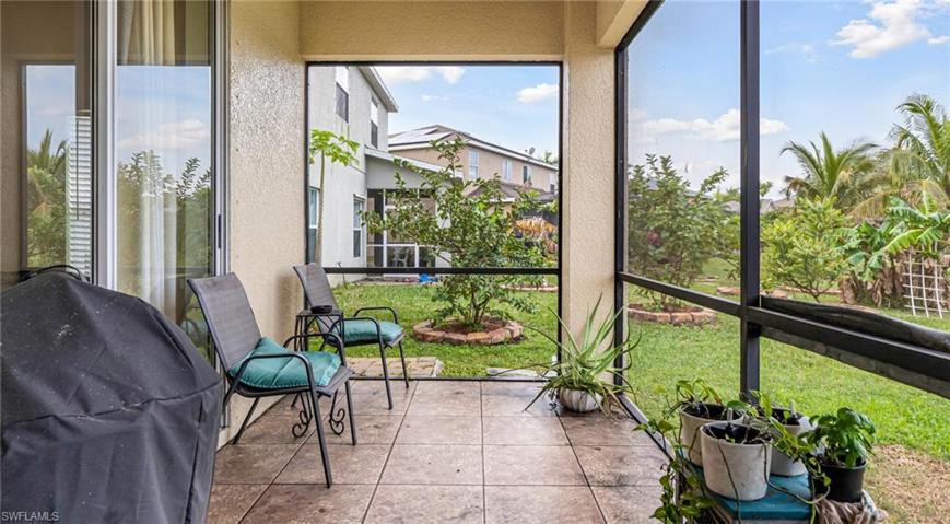 1st floor patio
