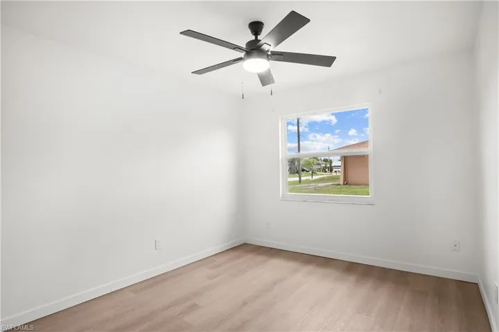 1411 Se 5th Pl, Cape Coral, Florida 33990
