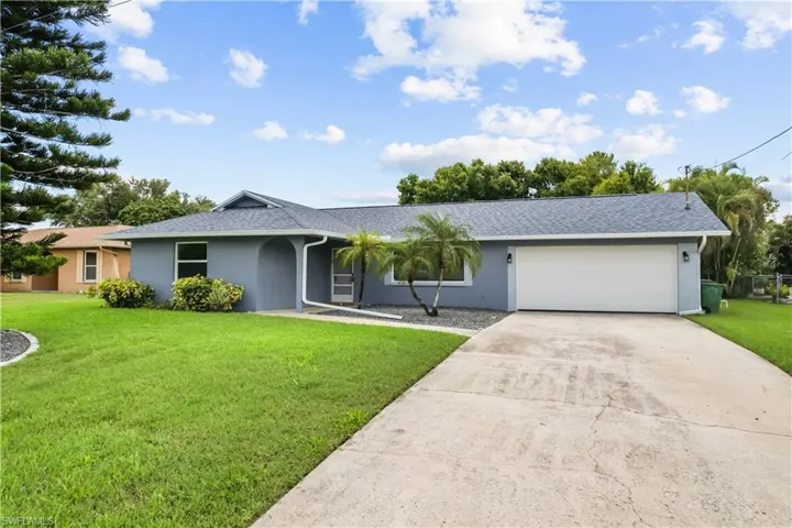 1411 Se 5th Pl, Cape Coral, Florida 33990