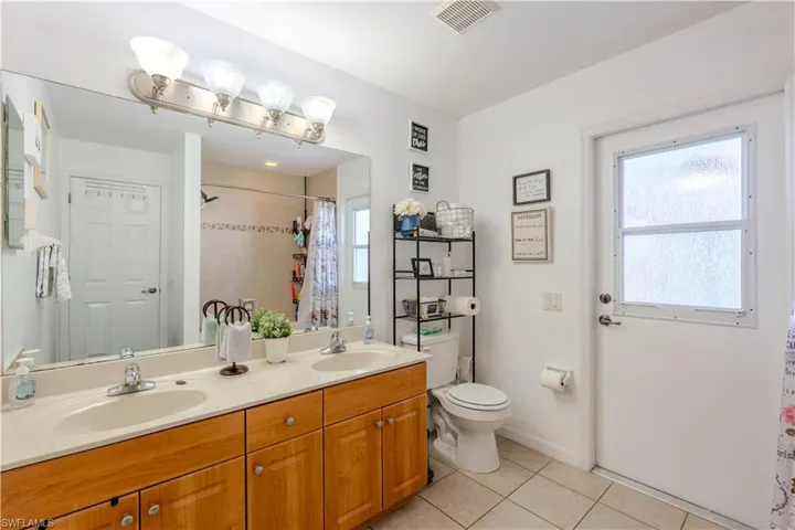 16 Nw 18th Ave, Cape Coral, Florida 33993