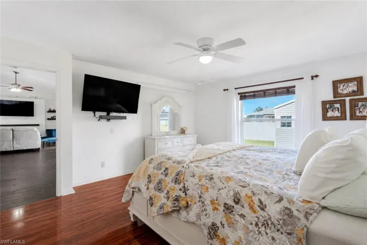 16 Nw 18th Ave, Cape Coral, Florida 33993