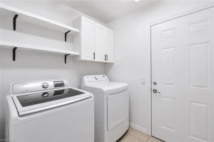 16 Nw 18th Ave, Cape Coral, Florida 33993