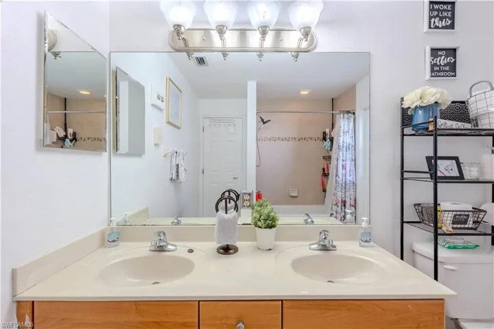 16 Nw 18th Ave, Cape Coral, Florida 33993