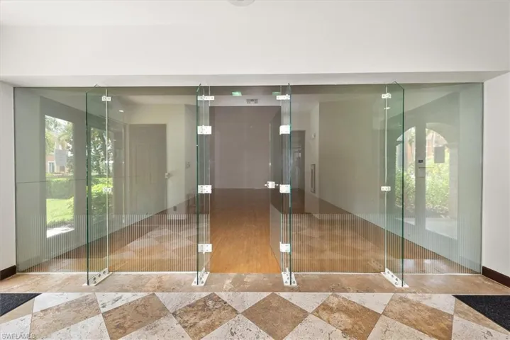 Indoor racquetball / handball court