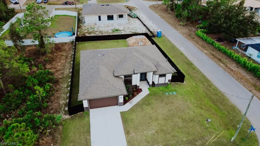 Aerial view of property and surrounding area