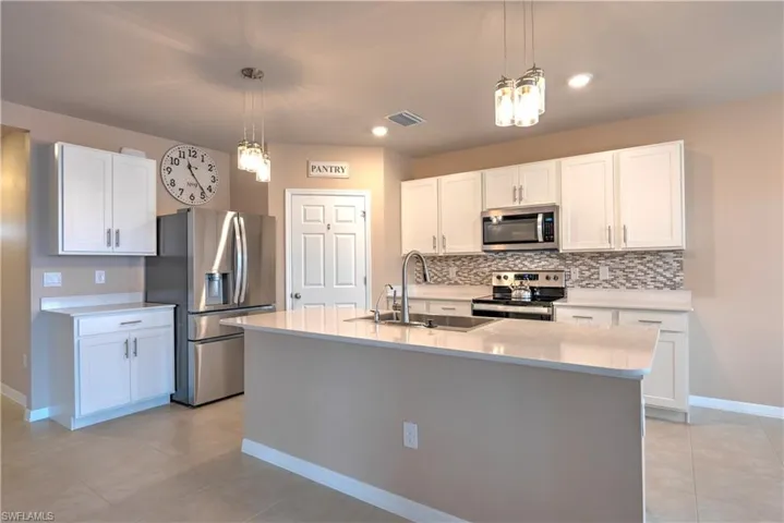 2501 NW 20th  PL, Cape Coral, FL 33993