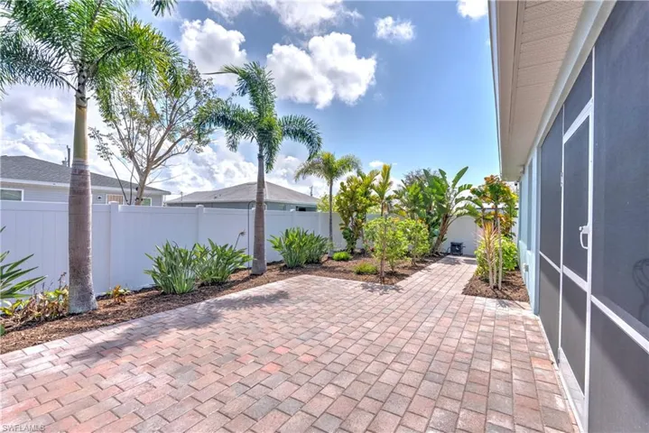 2501 NW 20th  PL, Cape Coral, FL 33993