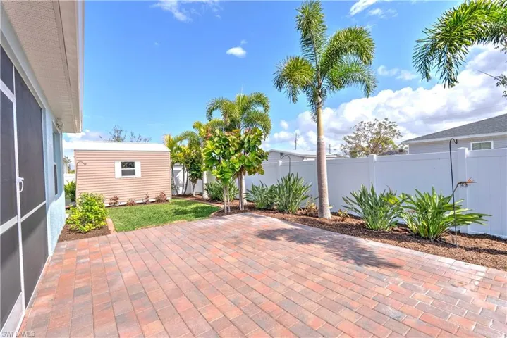 2501 NW 20th  PL, Cape Coral, FL 33993
